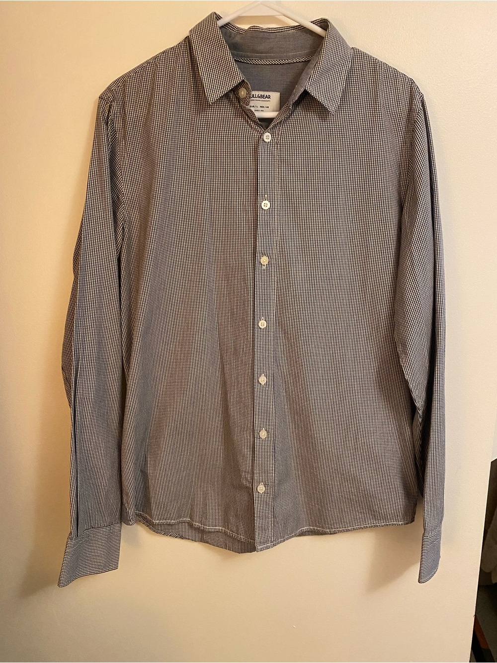 Pull&Bear Men's Small-Check Button-Up Shirt in Navy and White